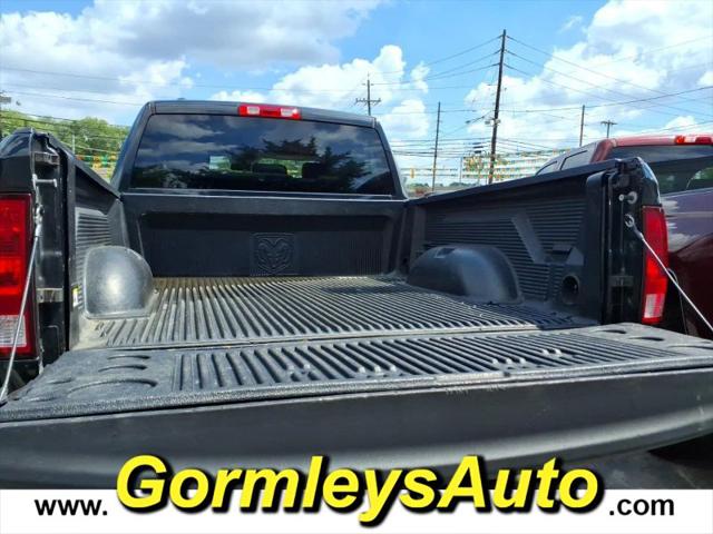 2017 Ram 1500 Express Quad Cab 4x4 6'4" Box