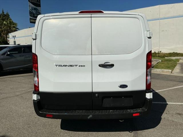 2019 Ford Transit w/Sliding Side Door w/RWB