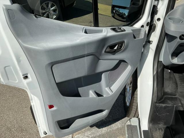 2019 Ford Transit w/Sliding Side Door w/RWB