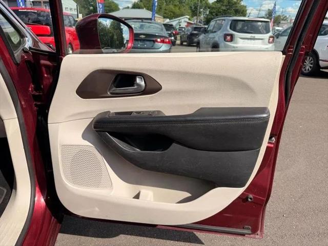 2019 Chrysler Pacifica Touring L