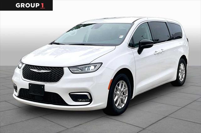 2024 Chrysler Pacifica Touring L for sale in Tulsa, OK