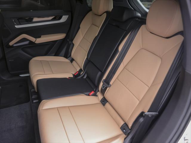 2026 Porsche Cayenne Unknown