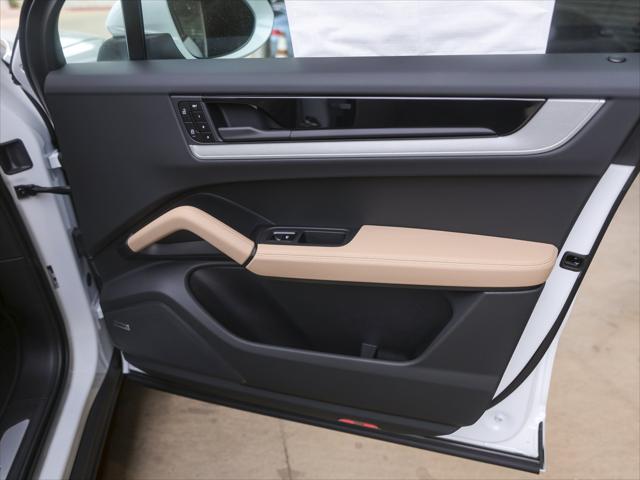 2026 Porsche Cayenne Unknown