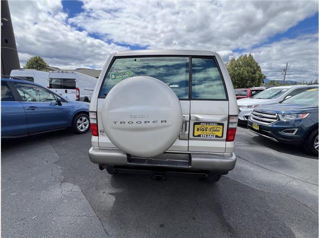 2002 Isuzu Trooper S