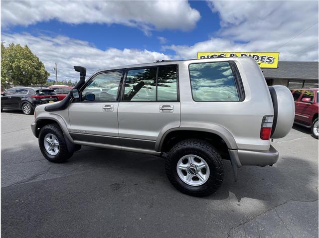 2002 Isuzu Trooper S