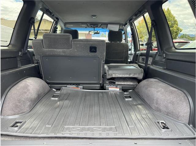 2002 Isuzu Trooper S