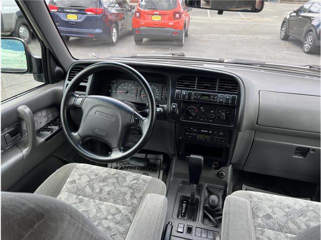 2002 Isuzu Trooper S