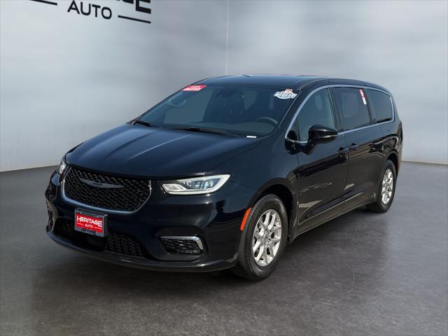 2025 Chrysler Pacifica Select for sale in Brigham City, UT