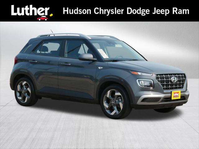 2025 Hyundai Venue SEL for sale in Hudson, WI