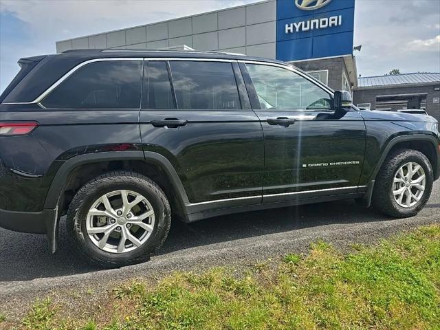 2022 Jeep Grand Cherokee Limited 4x4 2022 Jeep Grand Cherokee Limited 4x4