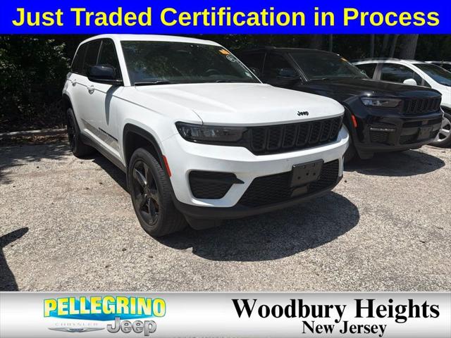 2023 Jeep Grand Cherokee Altitude 4x4 2023 Jeep Grand Cherokee Altitude 4x4