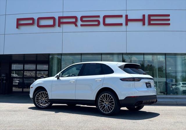2023 Porsche Cayenne S Platinum Edition