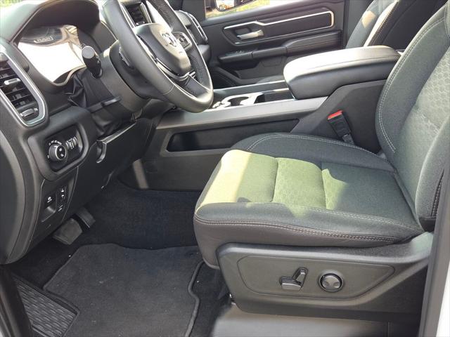 2025 Ram 1500 Big Horn Crew Cab 4x4 57 Box