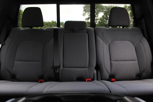 2022 Ram 1500 Big Horn Crew Cab 4x4 57 Box