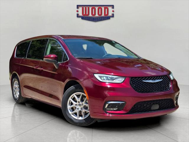 2023 Chrysler Pacifica Touring L for sale in Harrison, AZ
