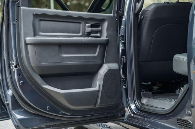 2026 Ram 2500 Black Express Crew Cab 4x4 64 Box