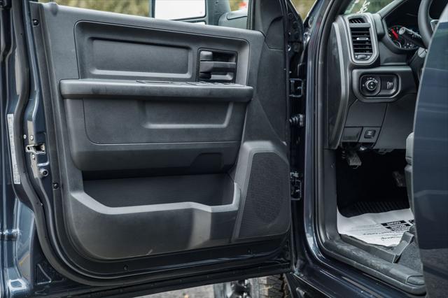 2026 Ram 2500 Black Express Crew Cab 4x4 64 Box