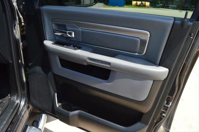 2017 Ram 1500 SLT