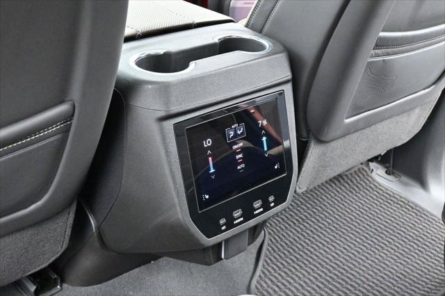 2025 GMC Yukon 4WD Denali Ultimate