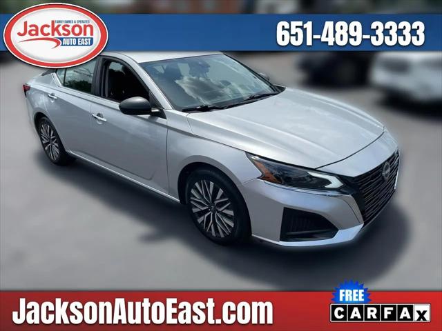 2024 Nissan Altima SV FWD for sale in Maplewood, MN