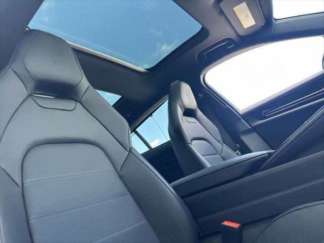 2026 Porsche Panamera 4
