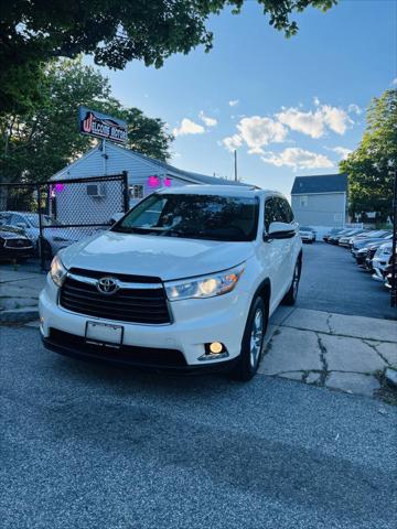 2015 Toyota Highlander Limited Platinum V6 for sale in Haverhill, MA