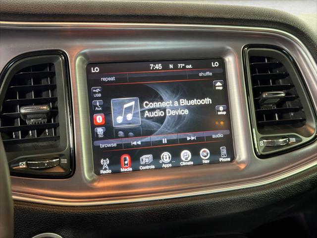 2016 Dodge Challenger SXT