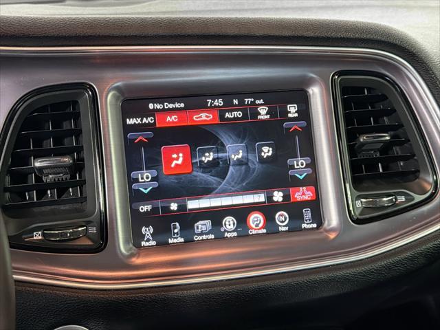 2016 Dodge Challenger SXT