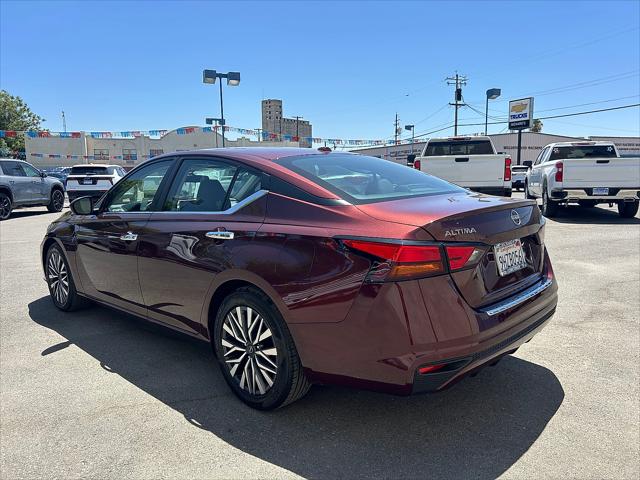 2023 Nissan Altima SV FWD