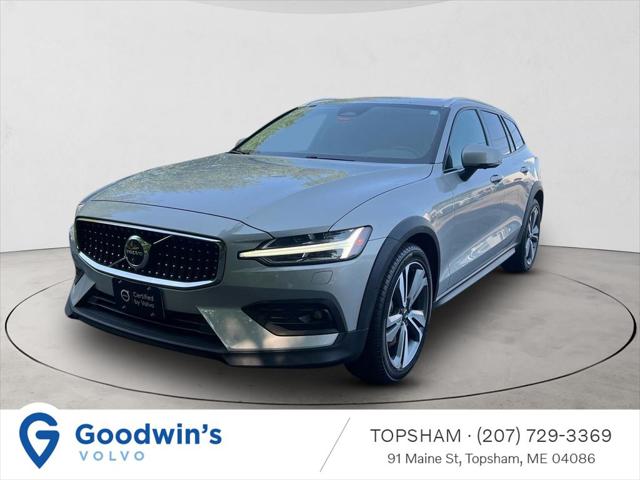 2025 Volvo V60 Cross Country Plus, B5 AWD Gas (mild hybrid) for sale in Topshan , ME