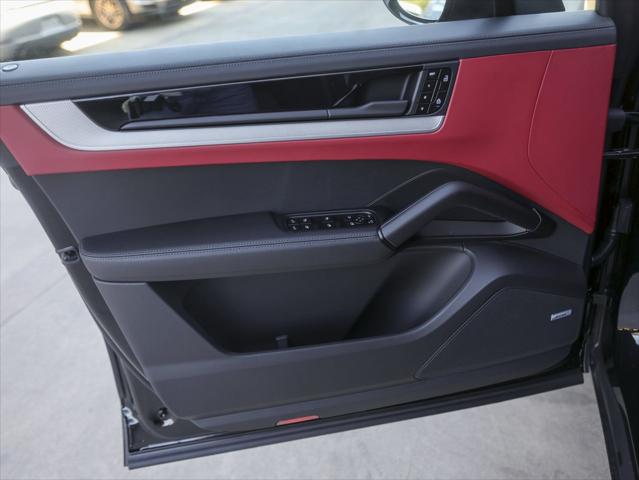 2026 Porsche Cayenne Unknown