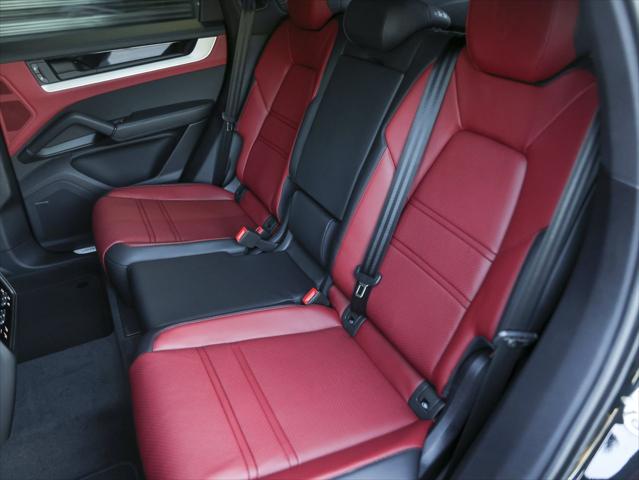 2026 Porsche Cayenne Unknown