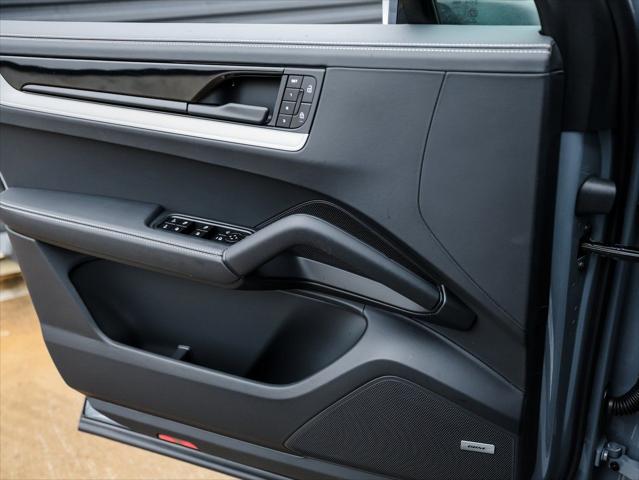 2026 Porsche Cayenne Unknown