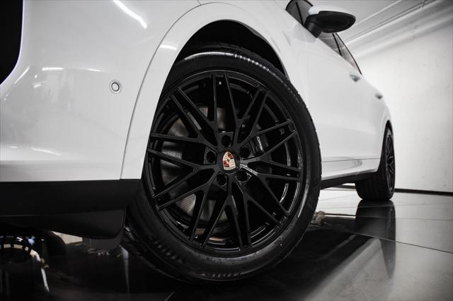 2026 Porsche Cayenne Unknown