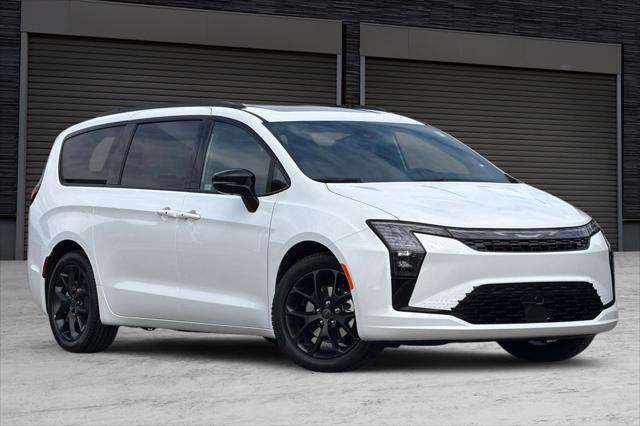 2027 Chrysler Pacifica Limited