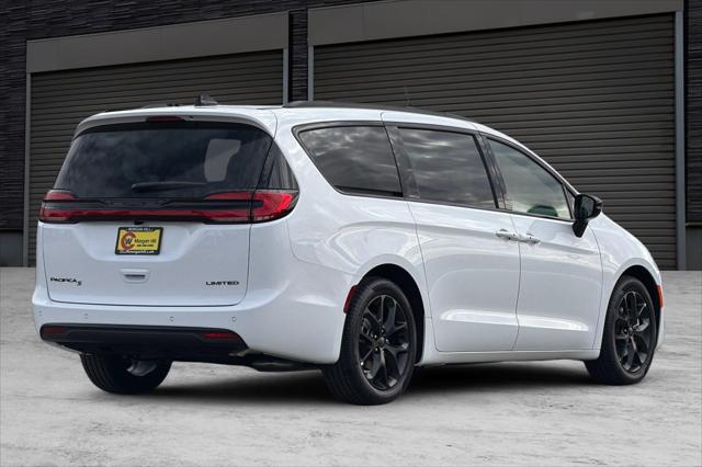 2027 Chrysler Pacifica Limited