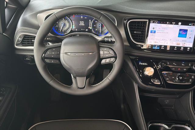 2027 Chrysler Pacifica Limited