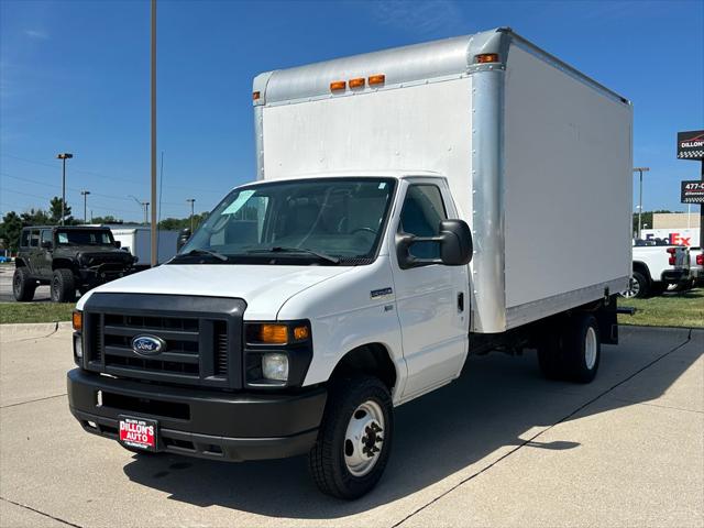 2015 Ford E-450 Cutaway Base for sale in Lincoln, NE