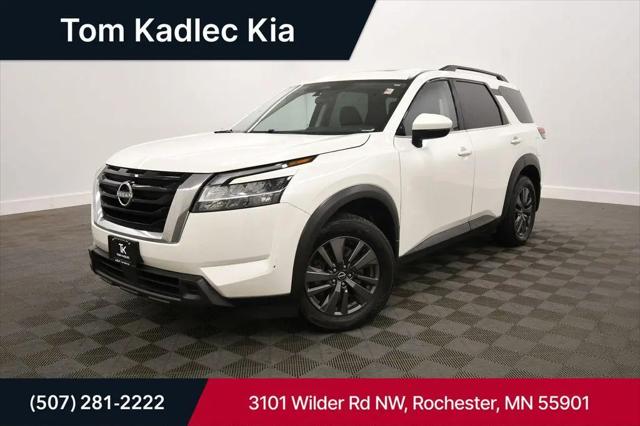 2022 Nissan Pathfinder SV 4WD for sale in Rochester, MN