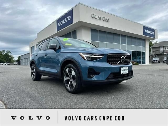 2024 Volvo XC40 B5 Core Dark Theme for sale in Hyannis, MA