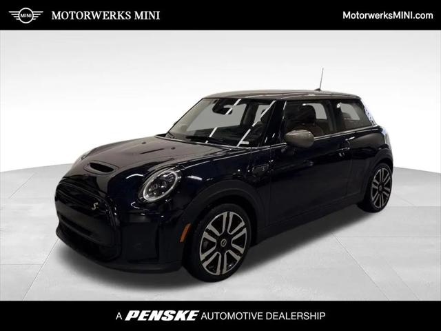 2024 MINI SE Hardtop Cooper for sale in Golden Valley, MN