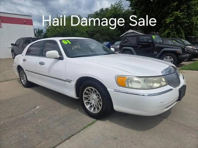 2001 Lincoln Town Car Signature for sale in Olathe, KS