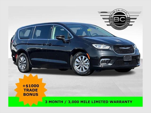 2023 Chrysler Pacifica Hybrid Touring L for sale in Columbus, OH