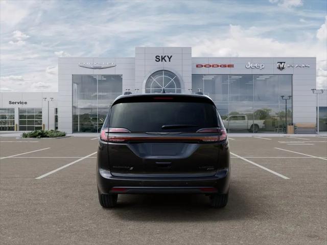 2026 Chrysler Pacifica Limited AWD