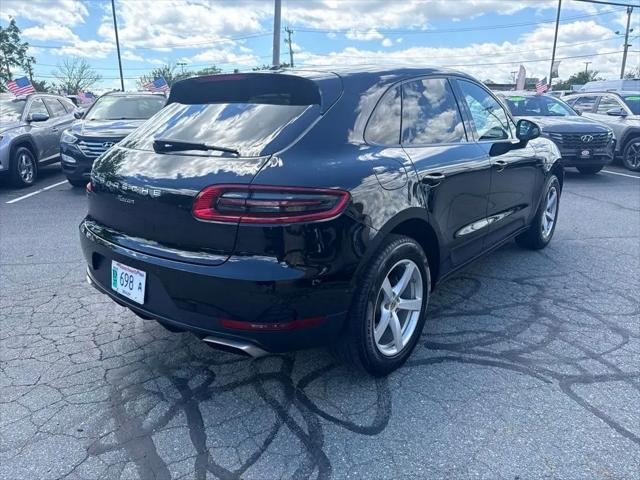 2017 Porsche Macan Macan