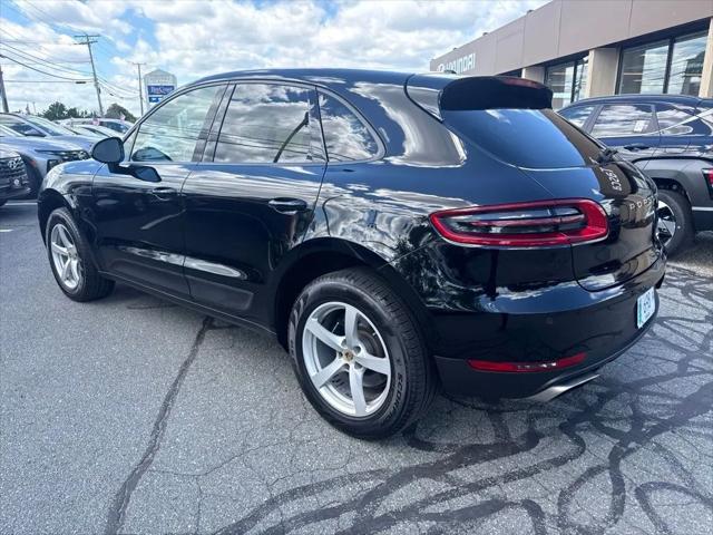 2017 Porsche Macan Macan