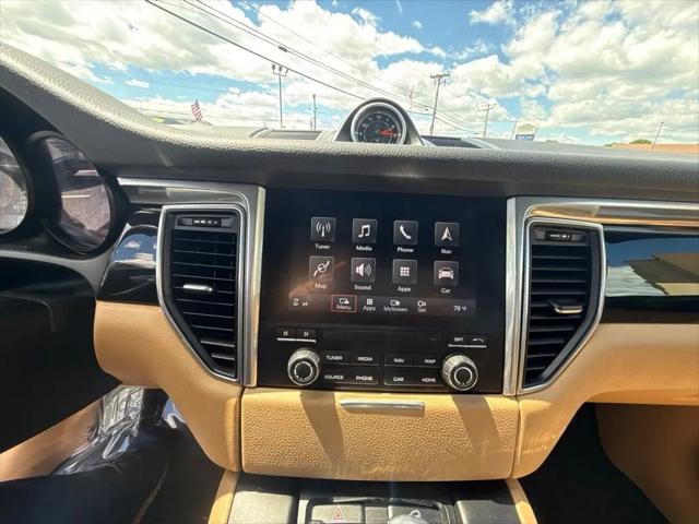 2017 Porsche Macan Macan