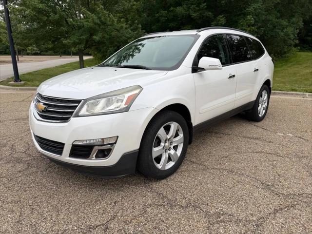 2017 Chevrolet Traverse LT for sale in Akron, OH