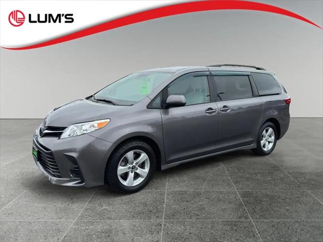 2020 Toyota Sienna LE for sale in Warrenton, OR