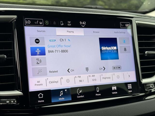 2024 Chrysler Pacifica Touring L 2024 Chrysler Pacifica Touring L